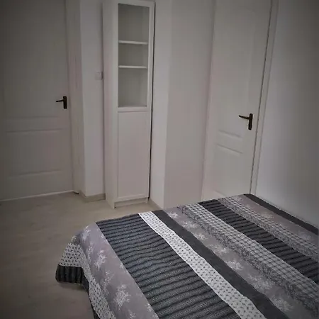 Kockahaz Apartman Apartamento *